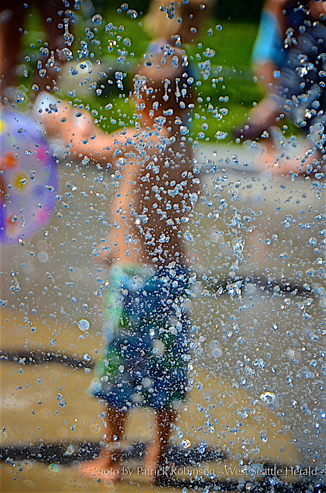 Sprayparks, preseason beaches and outdoor pools open Memorial Day